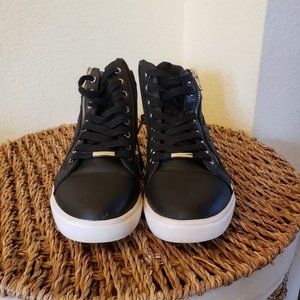 Steve Madden Black Tennis